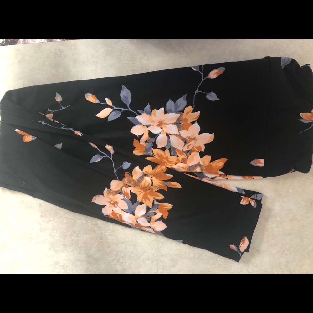Abby and Anna leggings